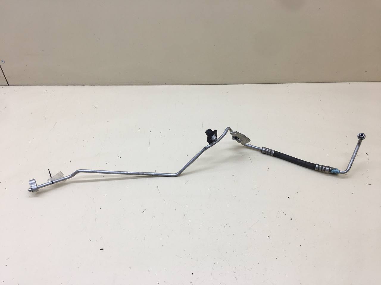 Трубка кондиционера Jeep Grand Cherokee (WK2) 2010>