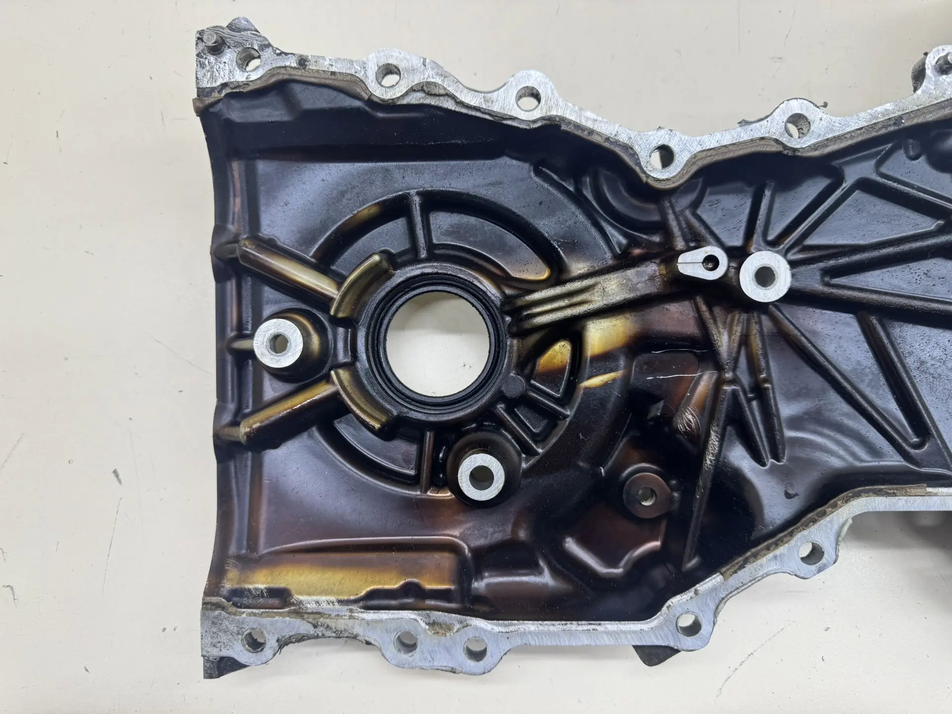 Крышка двигателя передняя Mazda CX-5 (KE) 2011-2017