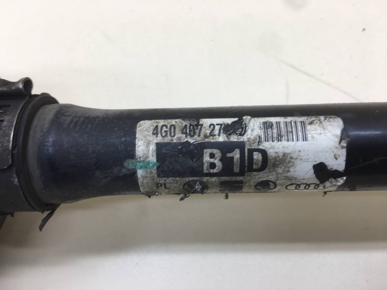 Полуось передняя Audi A6 (C7) 2011>