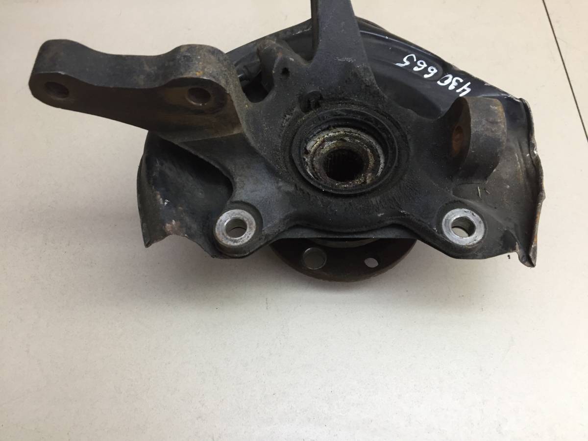 Кулак поворотный передний правый Mitsubishi Colt (CA0) 1992-1996