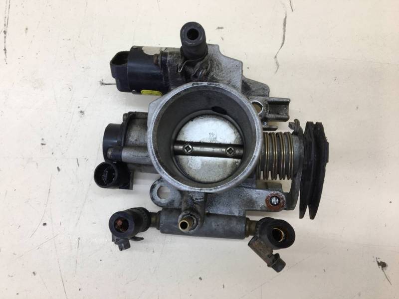 Заслонка дроссельная механическая Lada Priora 2007-2018