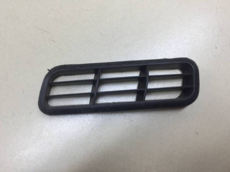 Решетка в бампер Chery QQ Sweet (S11) 2003-2009