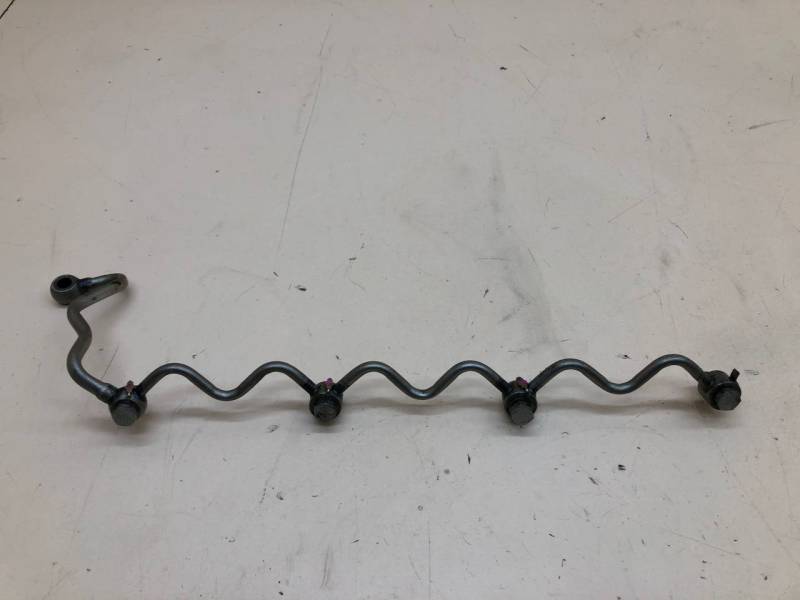 Трубка топливная Toyota Hilux 2004-2015