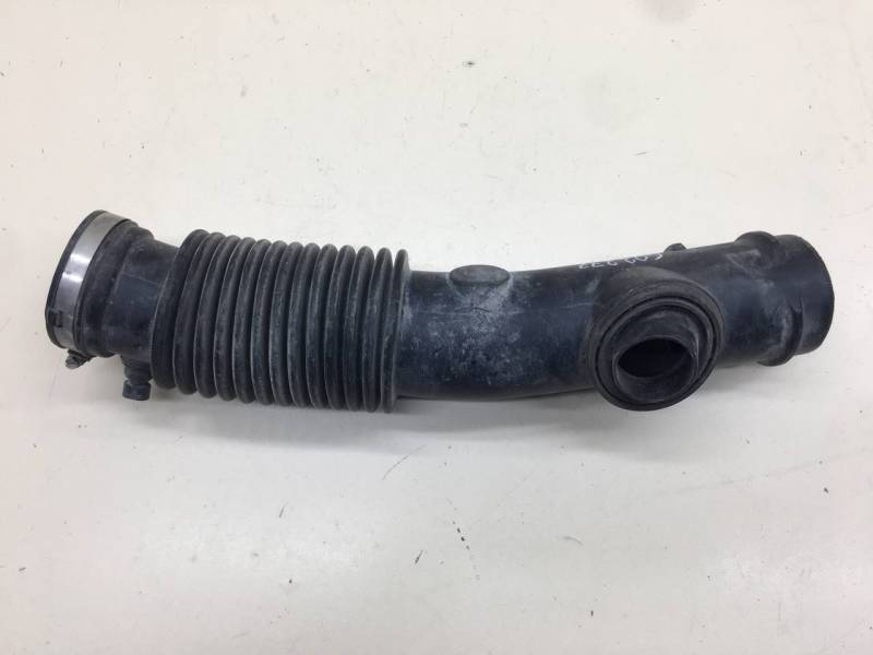 Патрубок воздушного фильтра Chevrolet TrailBlazer (GMT360) 2001-2010