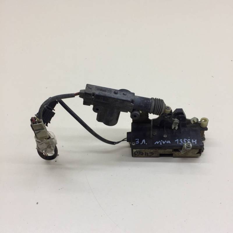 Замок двери задней левой Chevrolet Niva 2002-2009