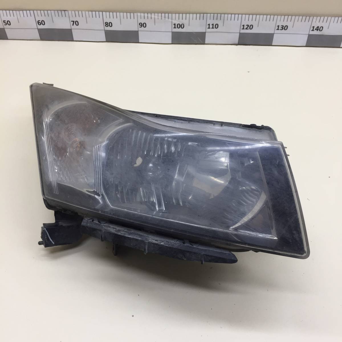 Фара правая Chevrolet Cruze (J300) 2009-2016