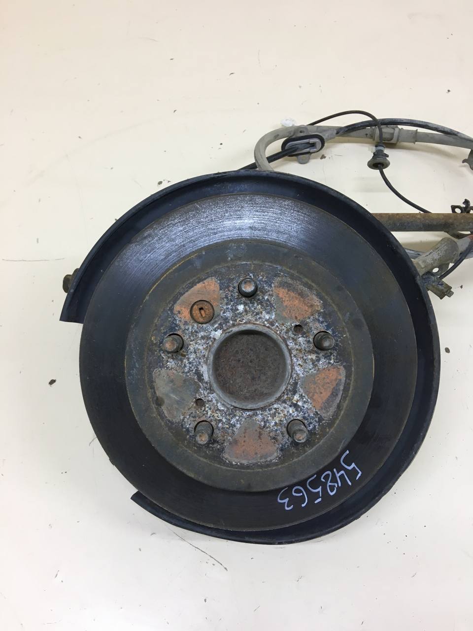 Кулак поворотный задний левый Toyota Camry (XV50) 2011-2017