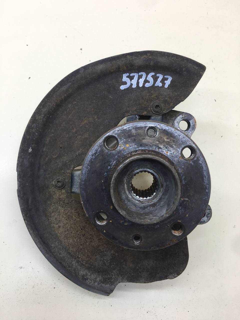 Кулак поворотный передний правый Lada Vesta 2015>