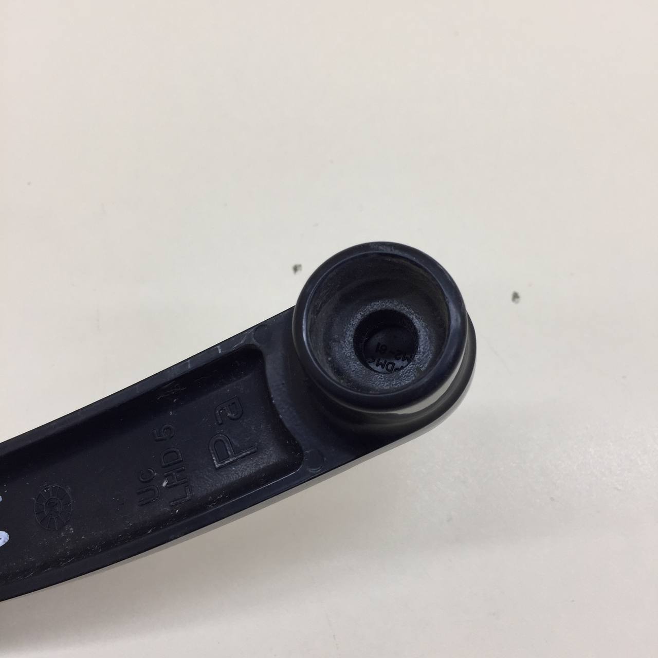 Поводок стеклоочистителя передний правый Kia Rio 4 (FB) 2017>