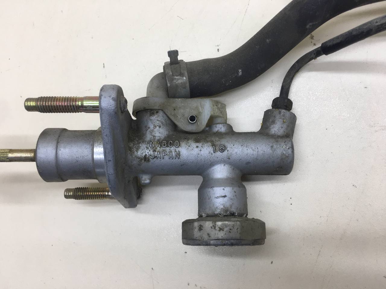 Цилиндр сцепления главный Nissan Almera (N16) 2000-2006