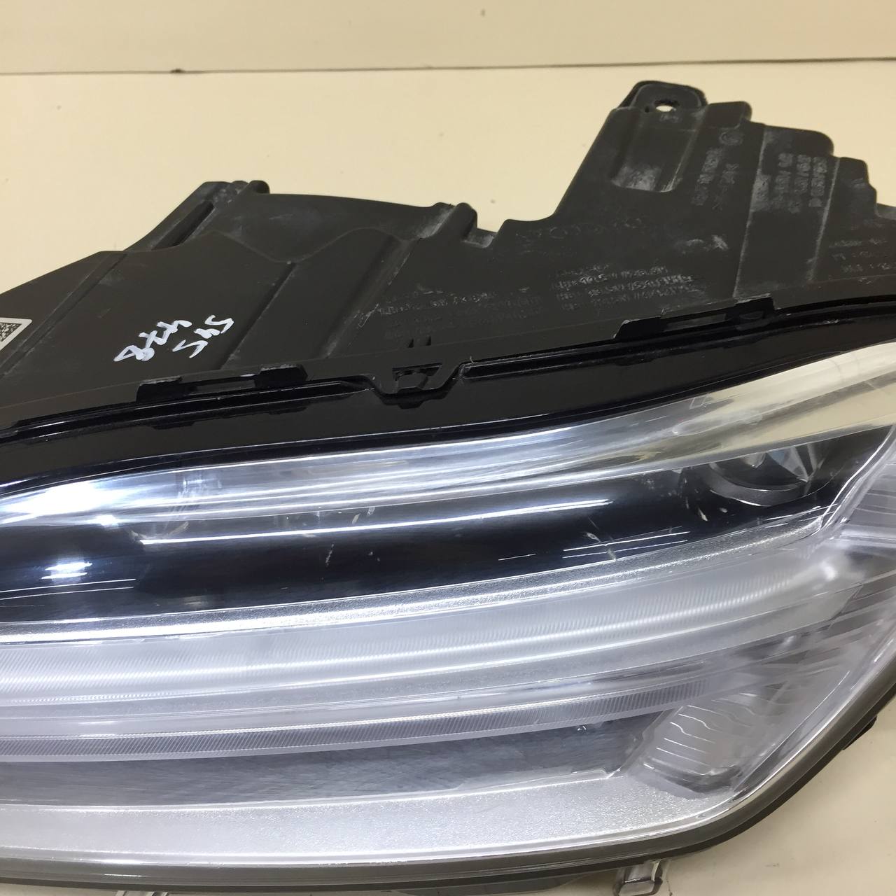 Фара левая Volvo XC90 2015>