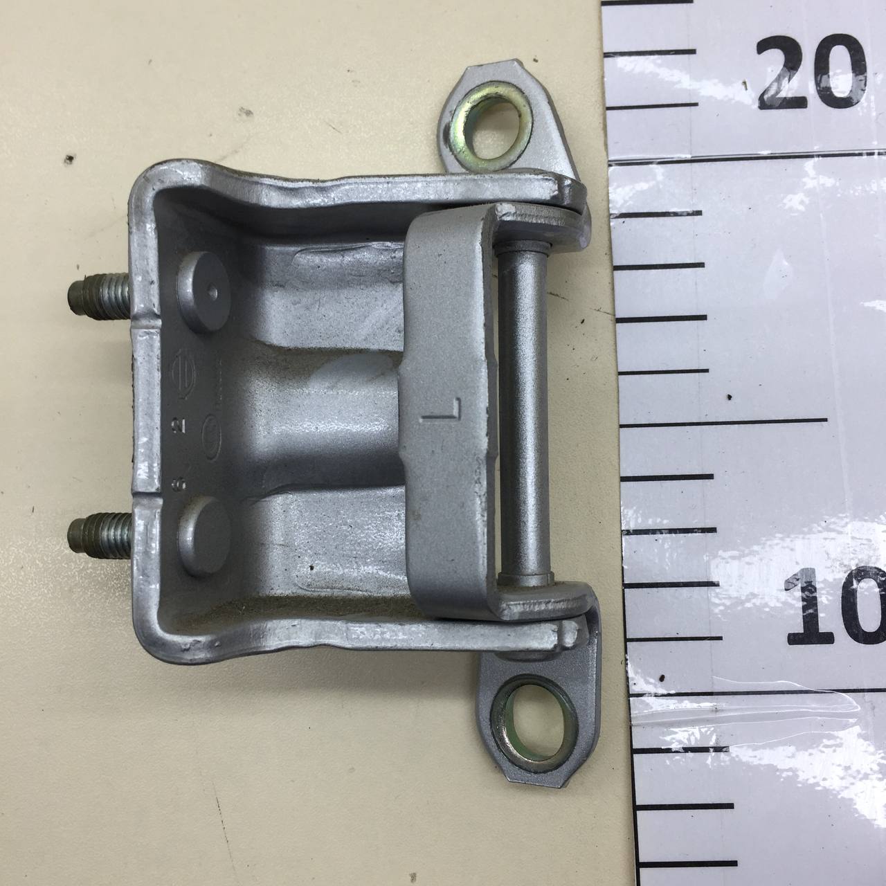 Петля двери задней левой верхняя Nissan Maxima (a36) 2015-2023