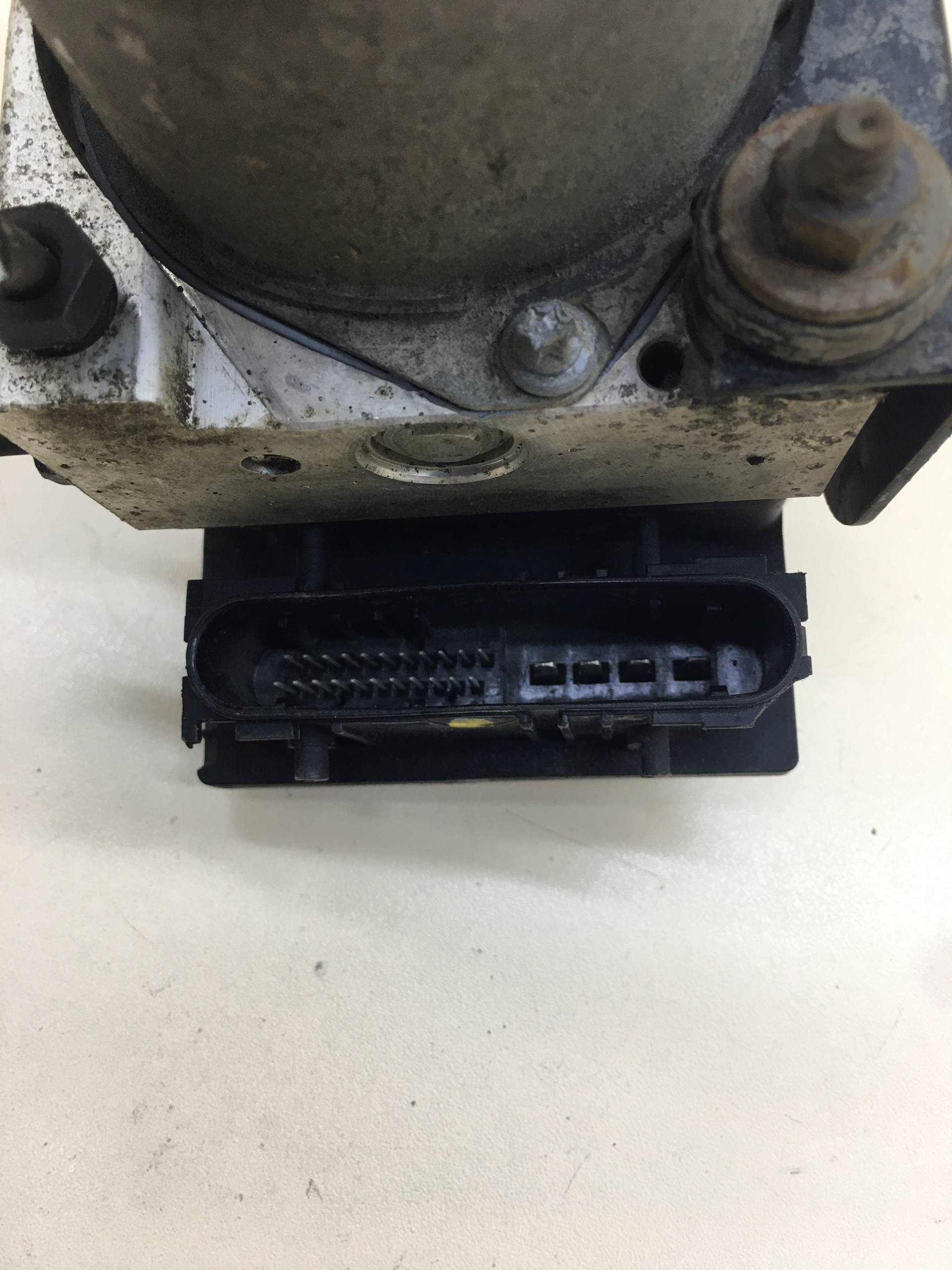 Блок ABS (насос) Hyundai Elantra (HD) 2006-2010