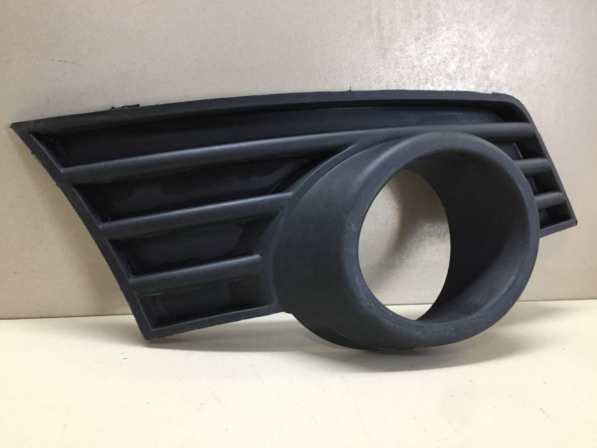 Рамка противотуманной фары правой Great Wall H3 2010-2016