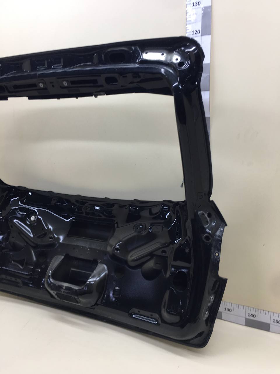 Дверь багажника Porsche Cayenne 2010-2017