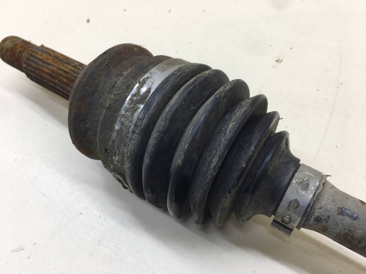 Полуось передняя правая Mitsubishi Colt (CJ) 1995-2002