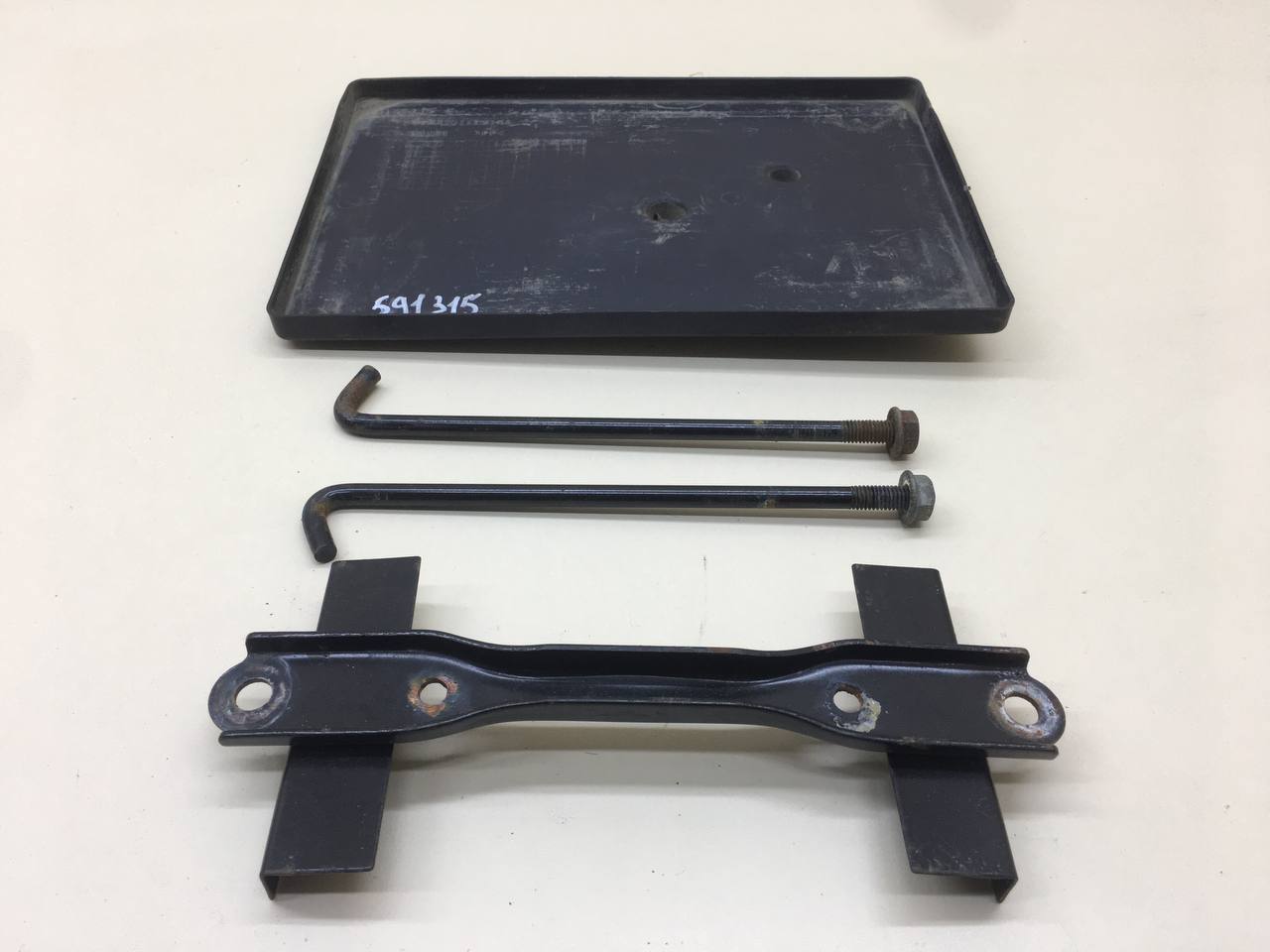 Крепление АКБ (корпус / подставка) Haval H6 2014-2020