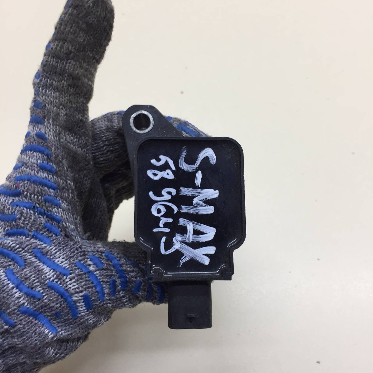 Катушка зажигания Jaguar XF 2007-2015