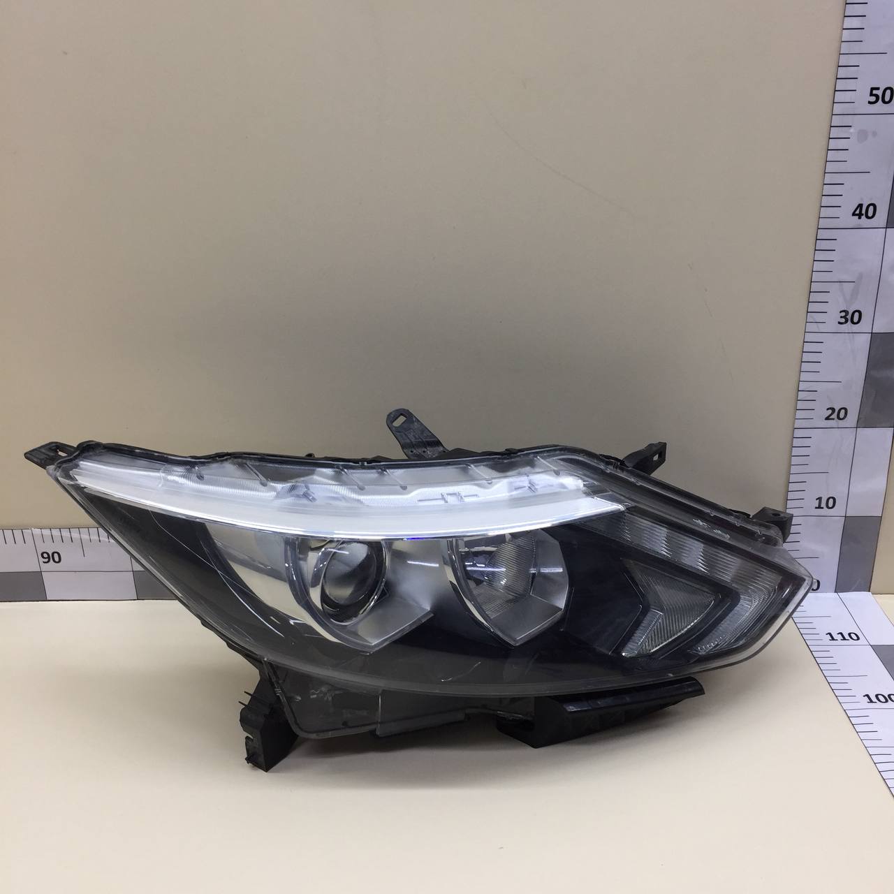 Фара правая Nissan Qashqai (J11) 2014>