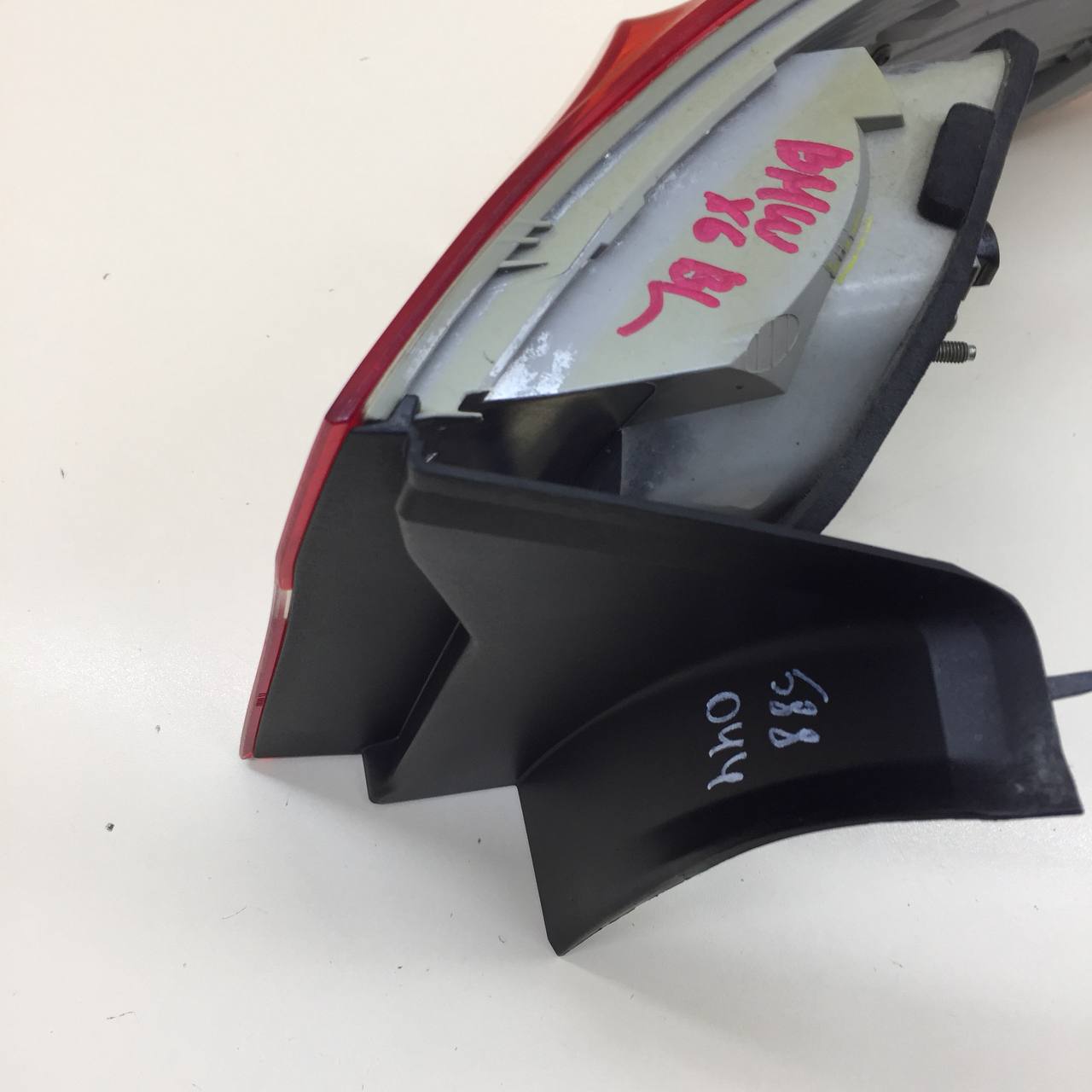 Фонарь задний наружный левый BMW X6 E71 2008-2014