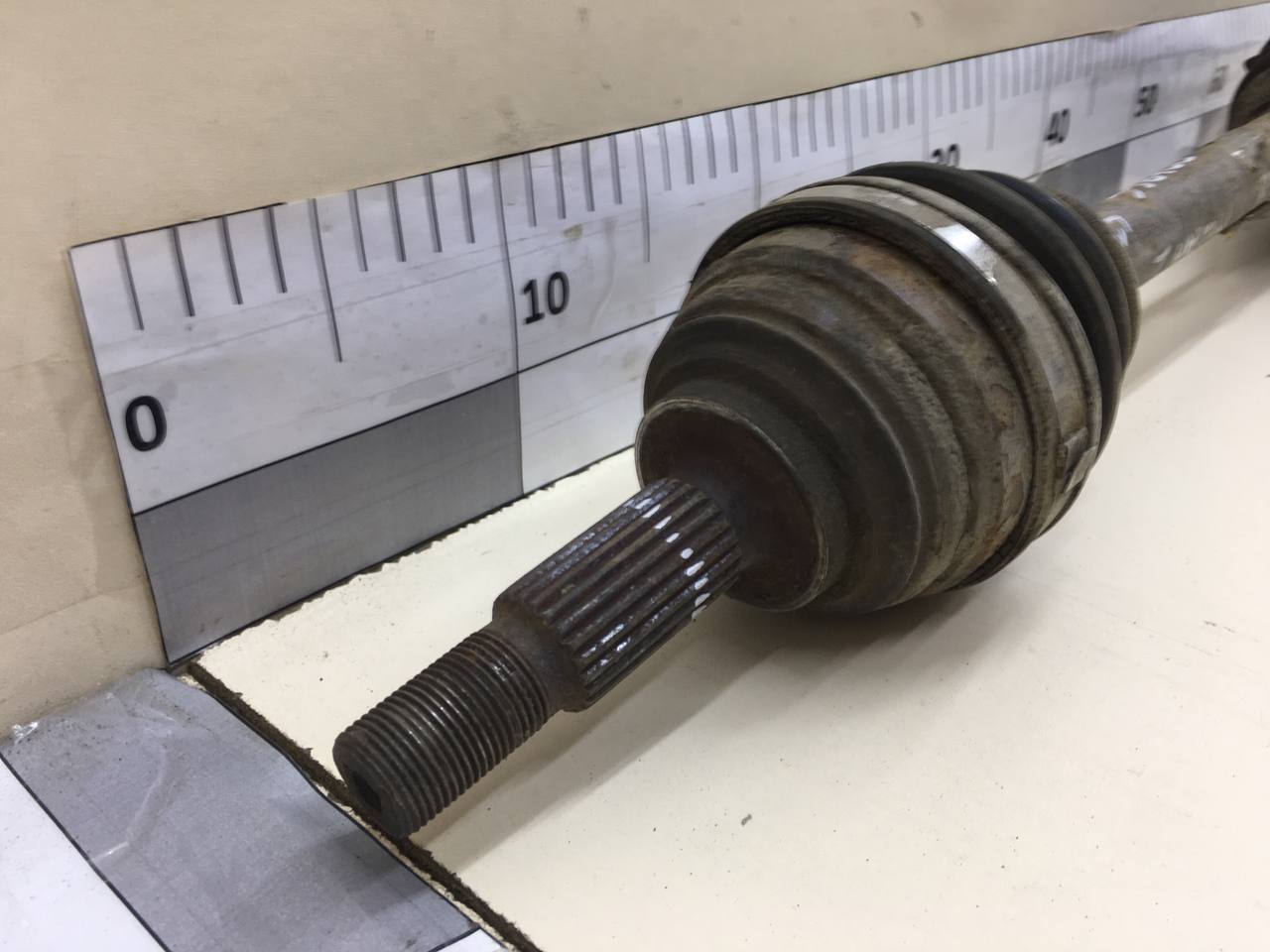 Полуось передняя правая Renault Megane (2) 2002-2009