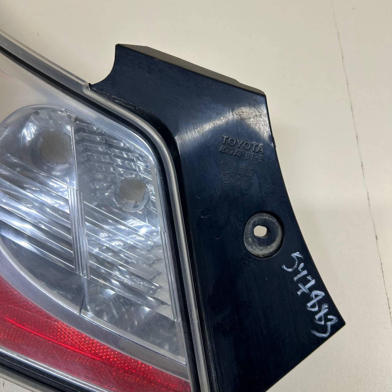 Фонарь задний левый Toyota BB (QNC20) 2005-2016