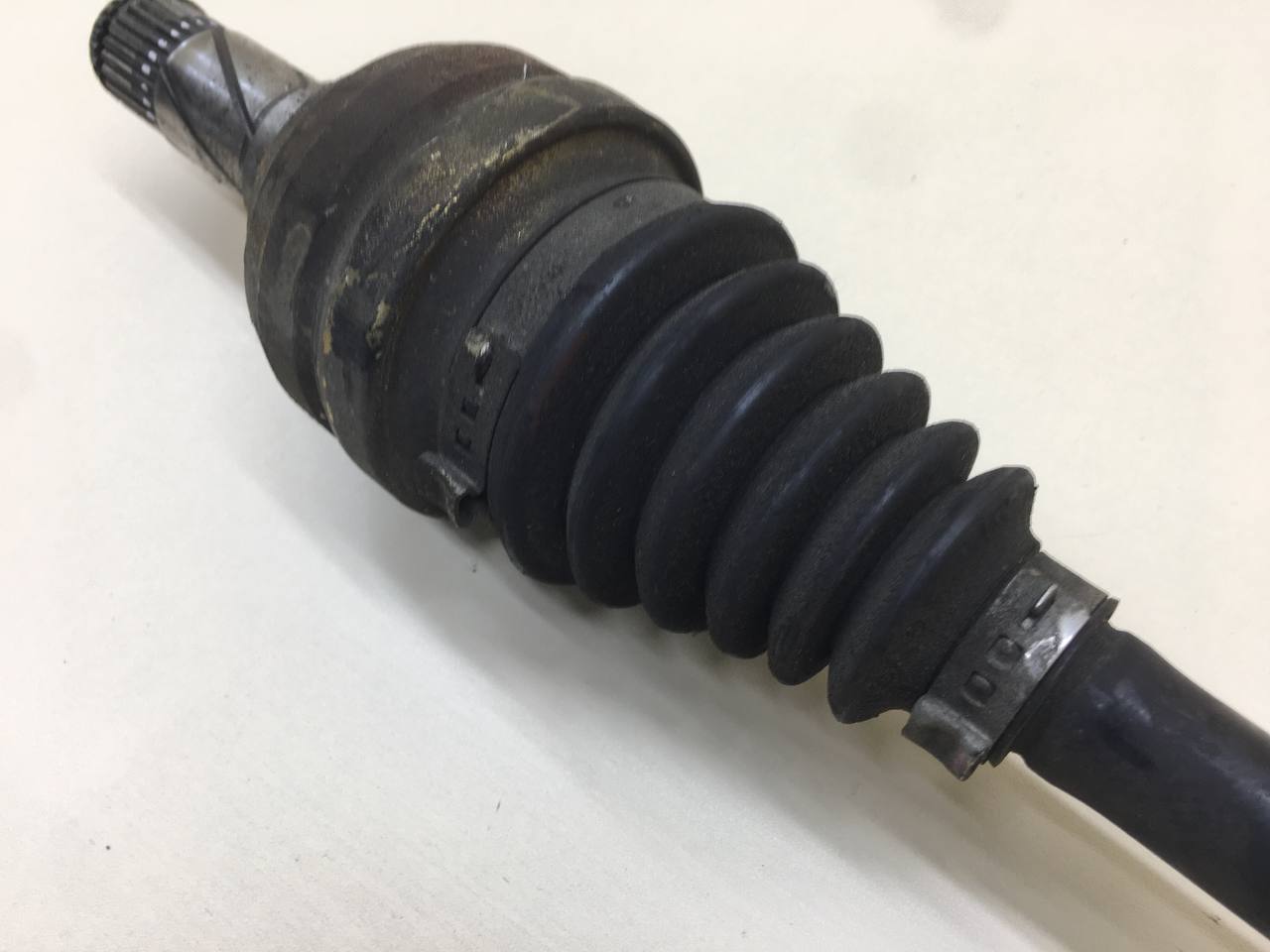 Полуось задняя Volvo XC90 2002-2015