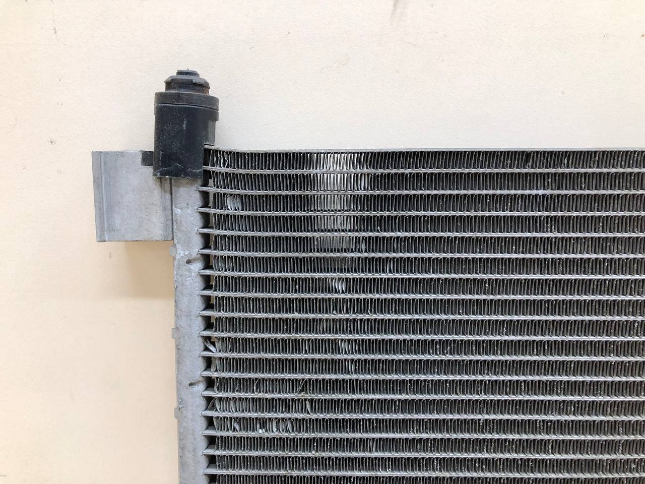 Радиатор кондиционера (конденсер) Nissan Juke (YF15) 2011-2020