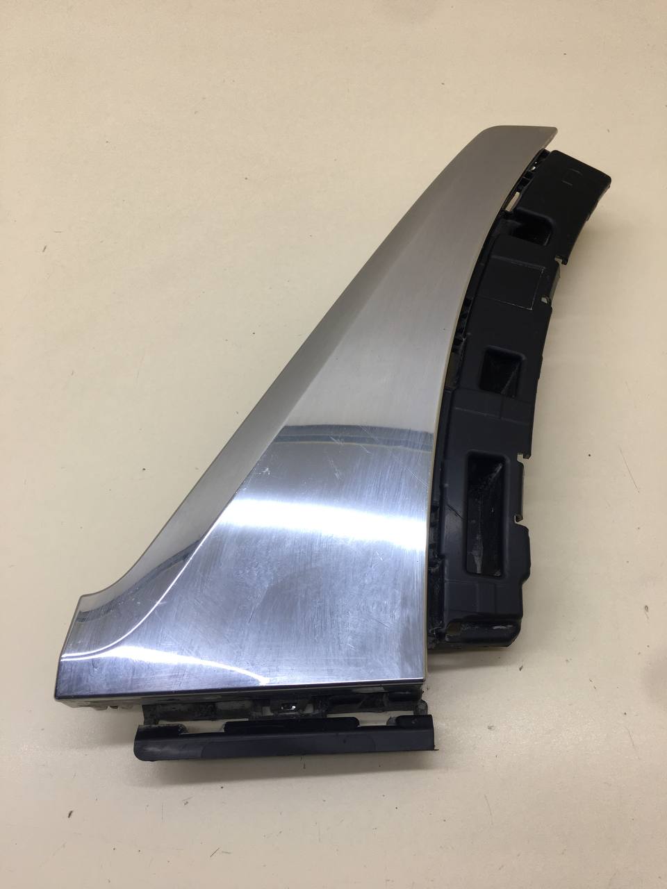 Накладка переднего крыла правого BMW X7 G07 2018>