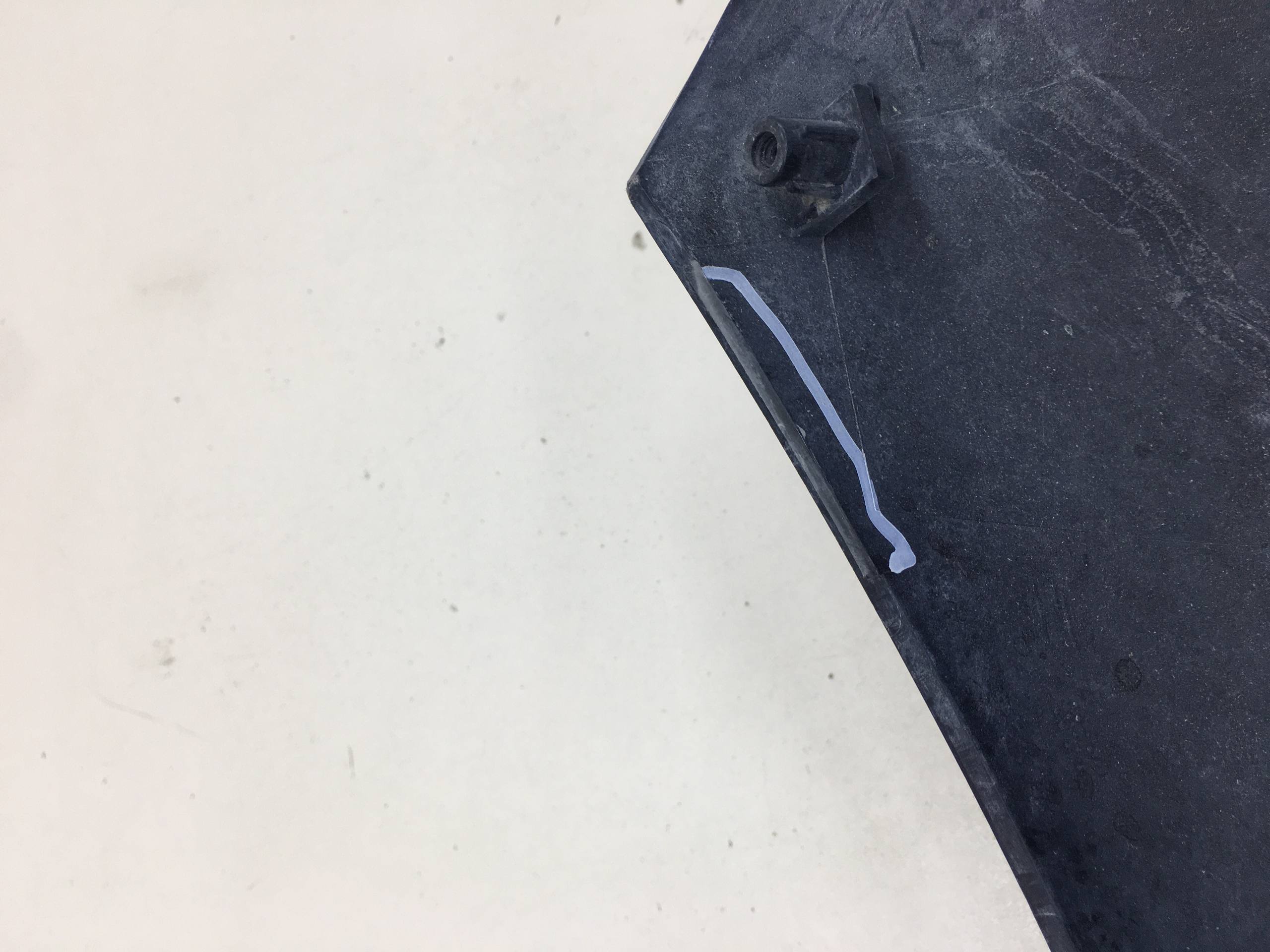 Накладка переднего бампера центральная Genesis G70 2017-2022