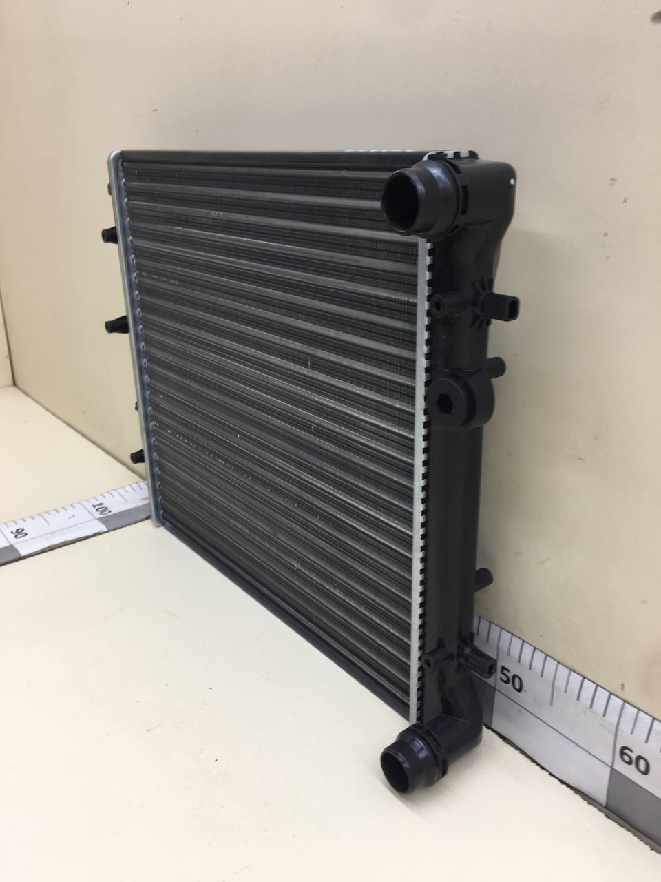 Радиатор охлаждения двигателя Skoda Fabia (6Y) 1999-2007