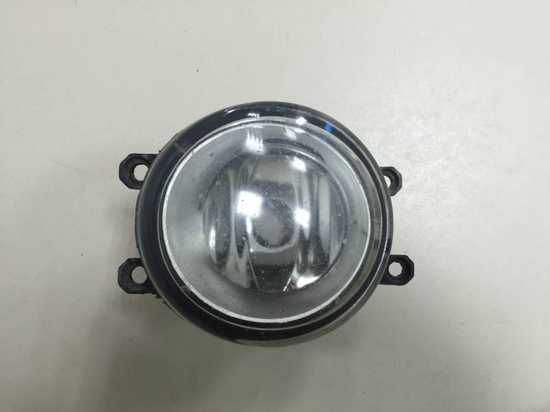 Фара противотуманная левая Toyota Camry (XV50) 2011-2017