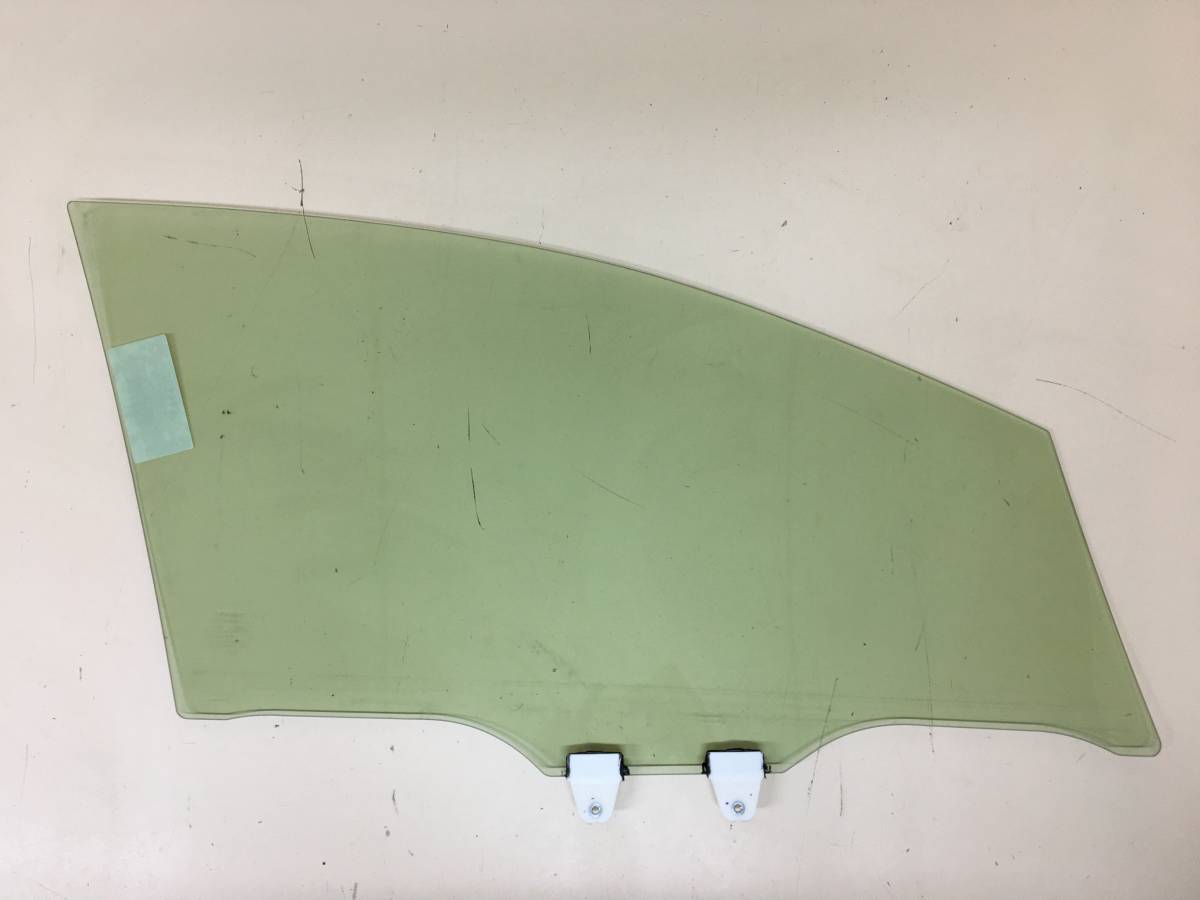 Стекло двери передней левой Subaru XV (G33,G43) 2011-2017