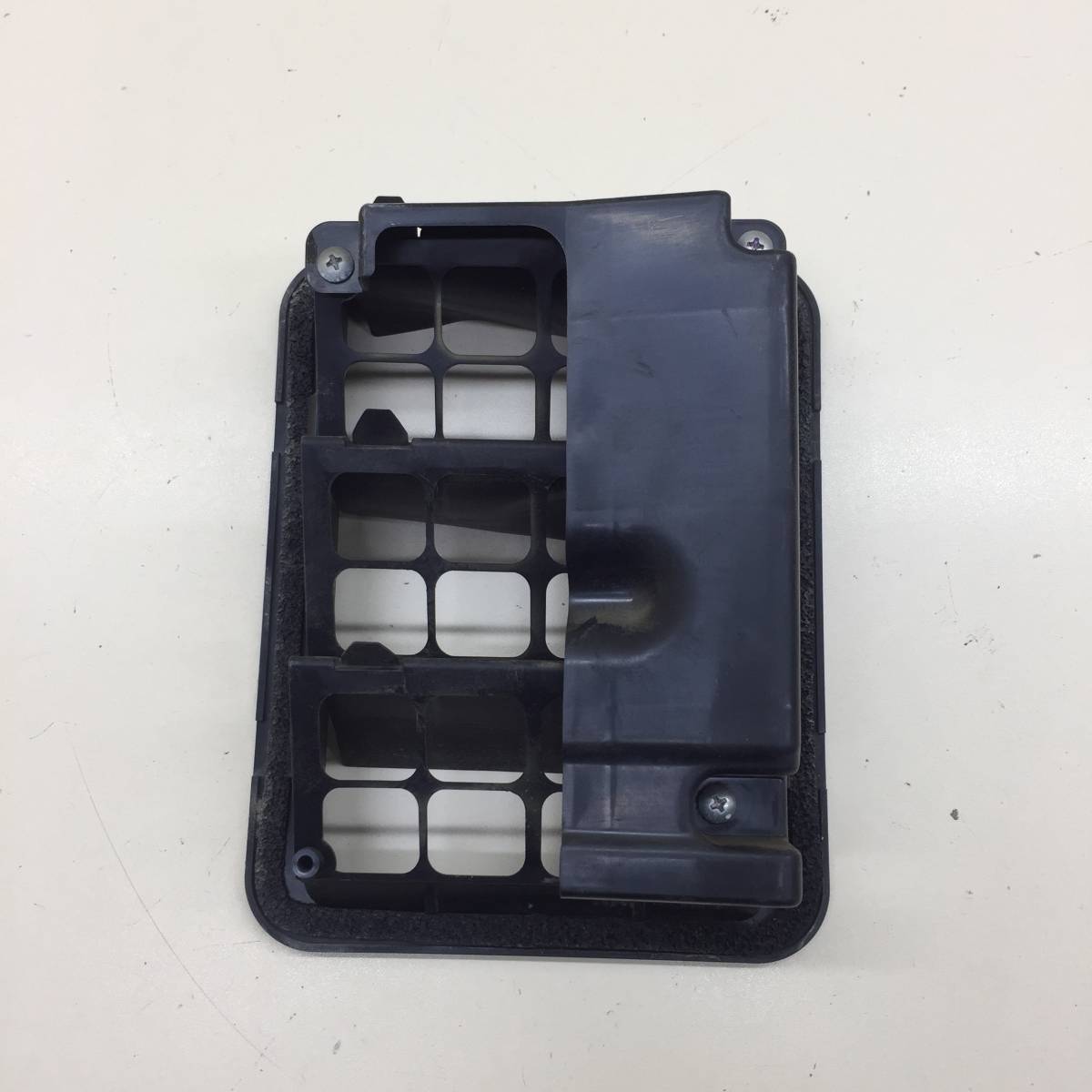 Решетка вентиляционная Mitsubishi Outlander (GF) 2012>