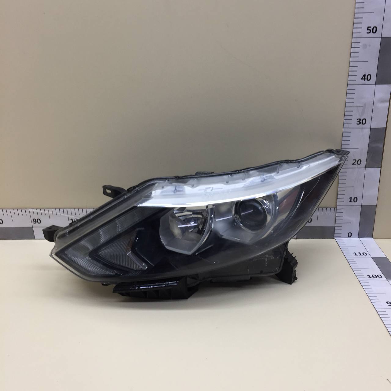 Фара левая Nissan Qashqai (J11) 2014>