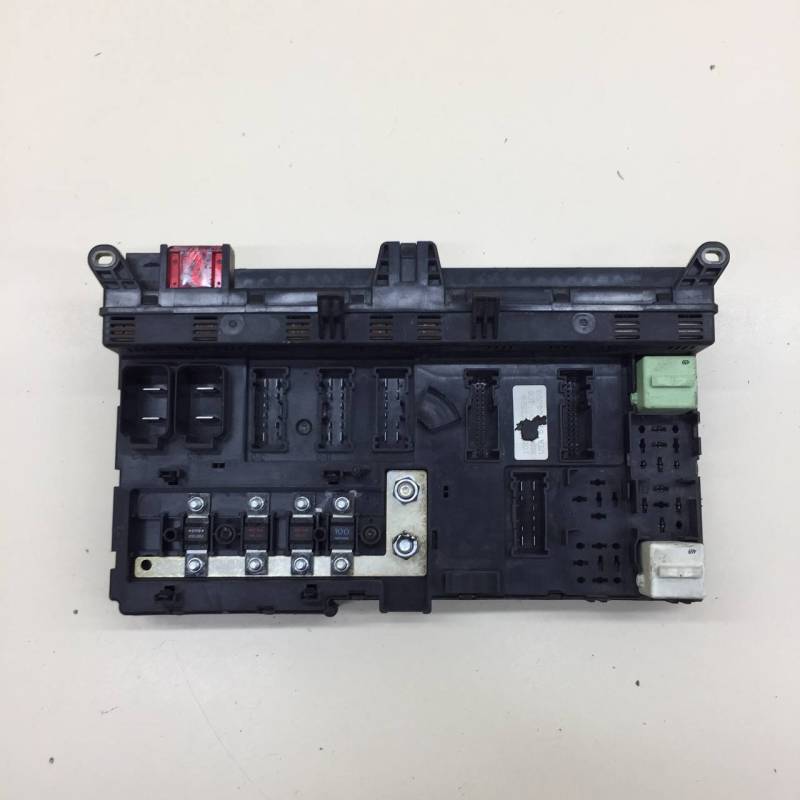 Блок предохранителей BMW X5 E53 2000-2007