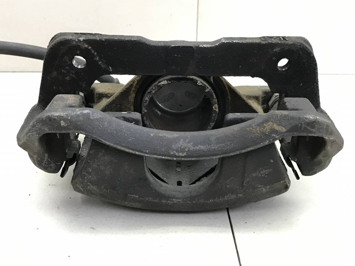 Суппорт передний левый Honda Stepwgn 2001-2005