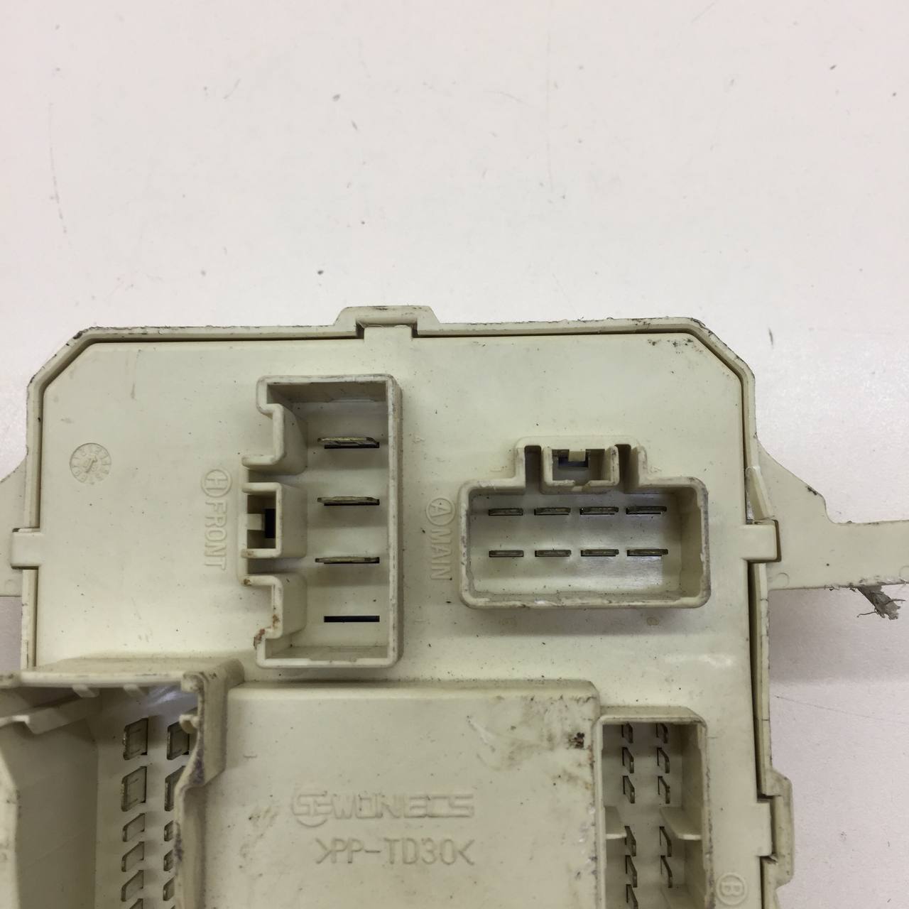 Блок предохранителей Kia Cerato (TD) 2009-2013