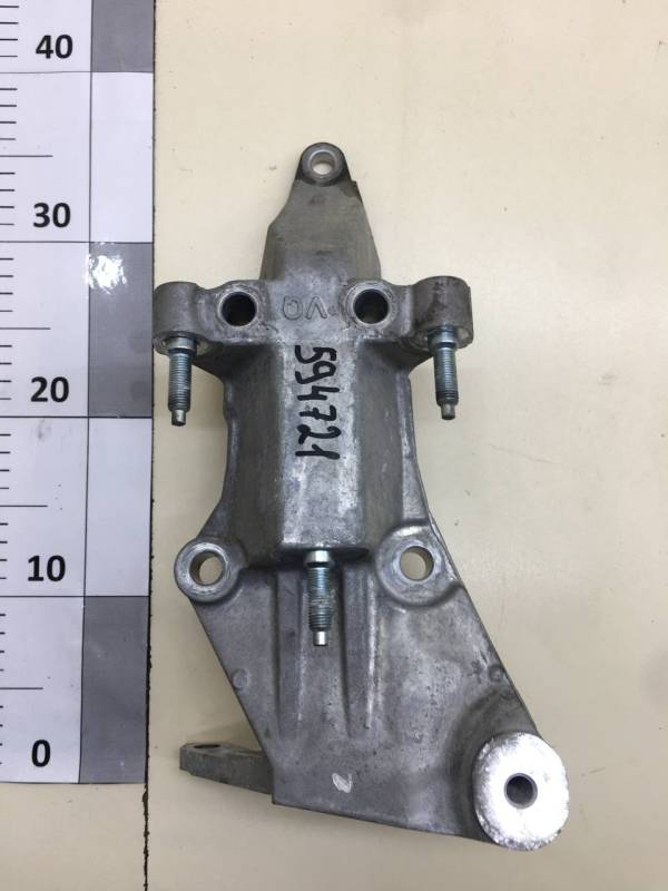 Кронштейн двигателя правый Nissan Maxima (a36) 2015-2023