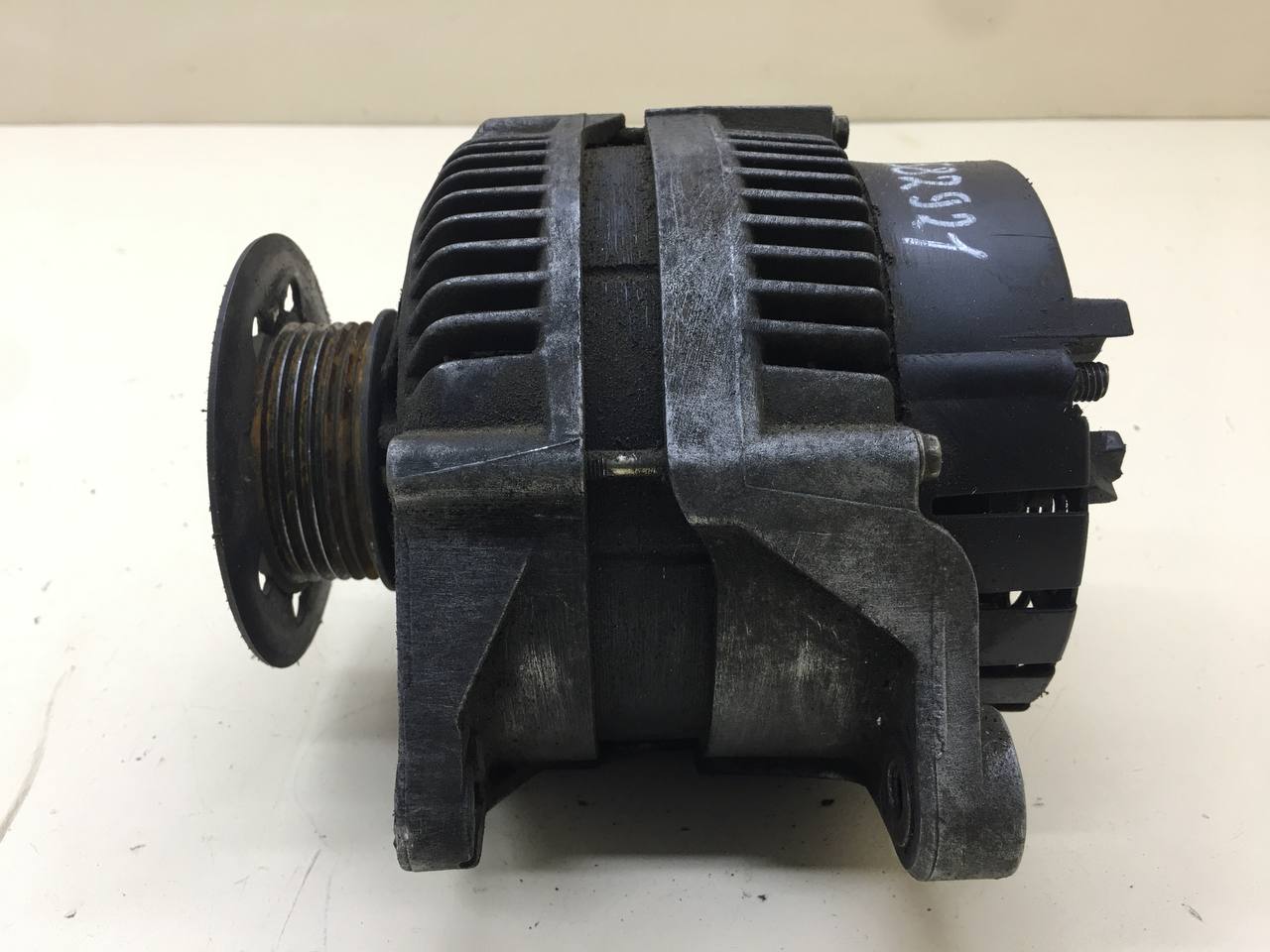 Генератор Volkswagen Passat B5 2000-2005