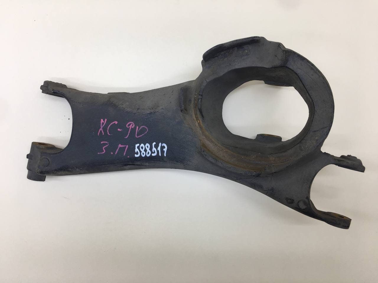 Рычаг задний нижний правый Volvo XC90 2002-2015