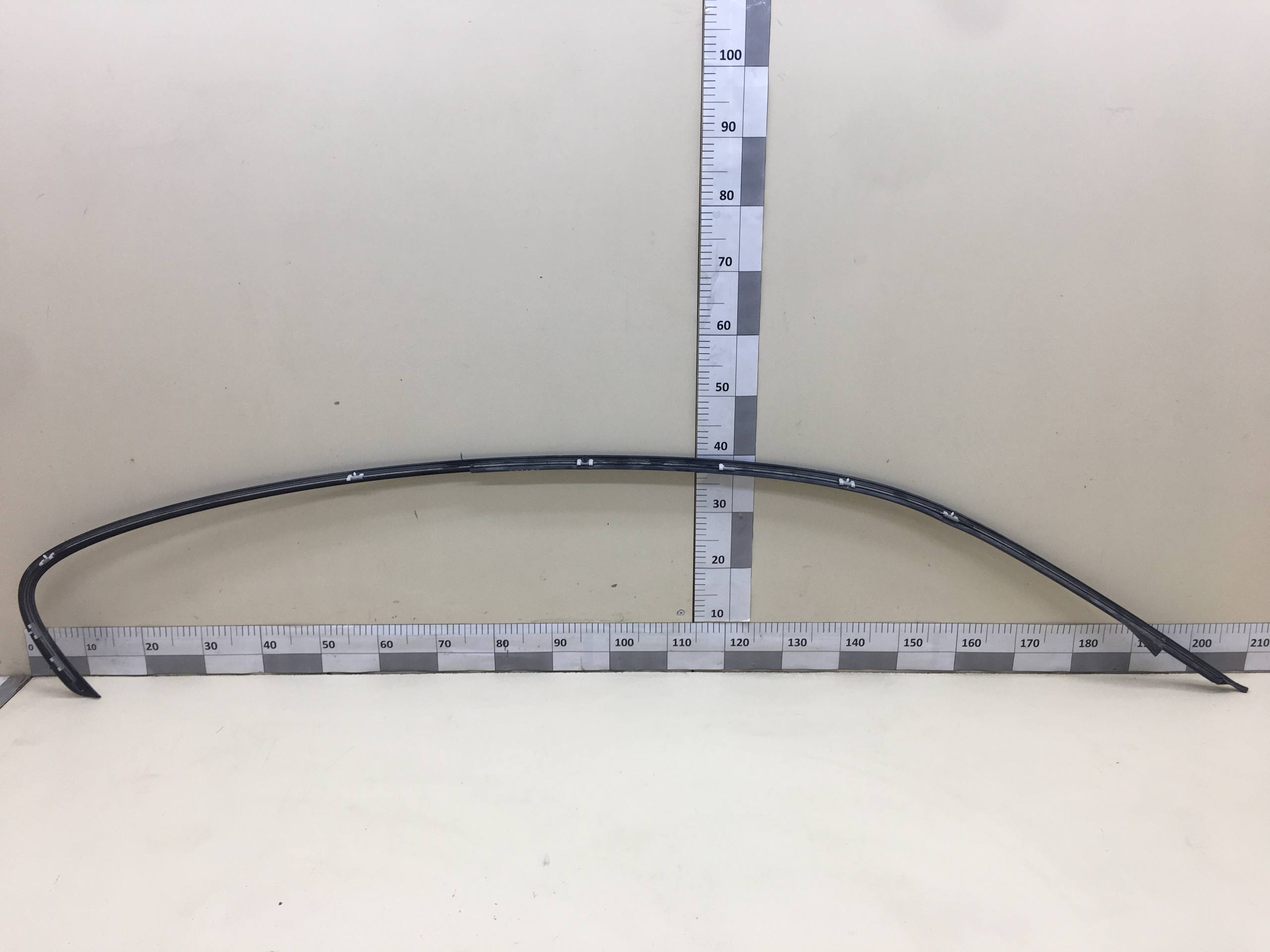 Молдинг крыши левый BMW 1-series E87/E81 2004-2011