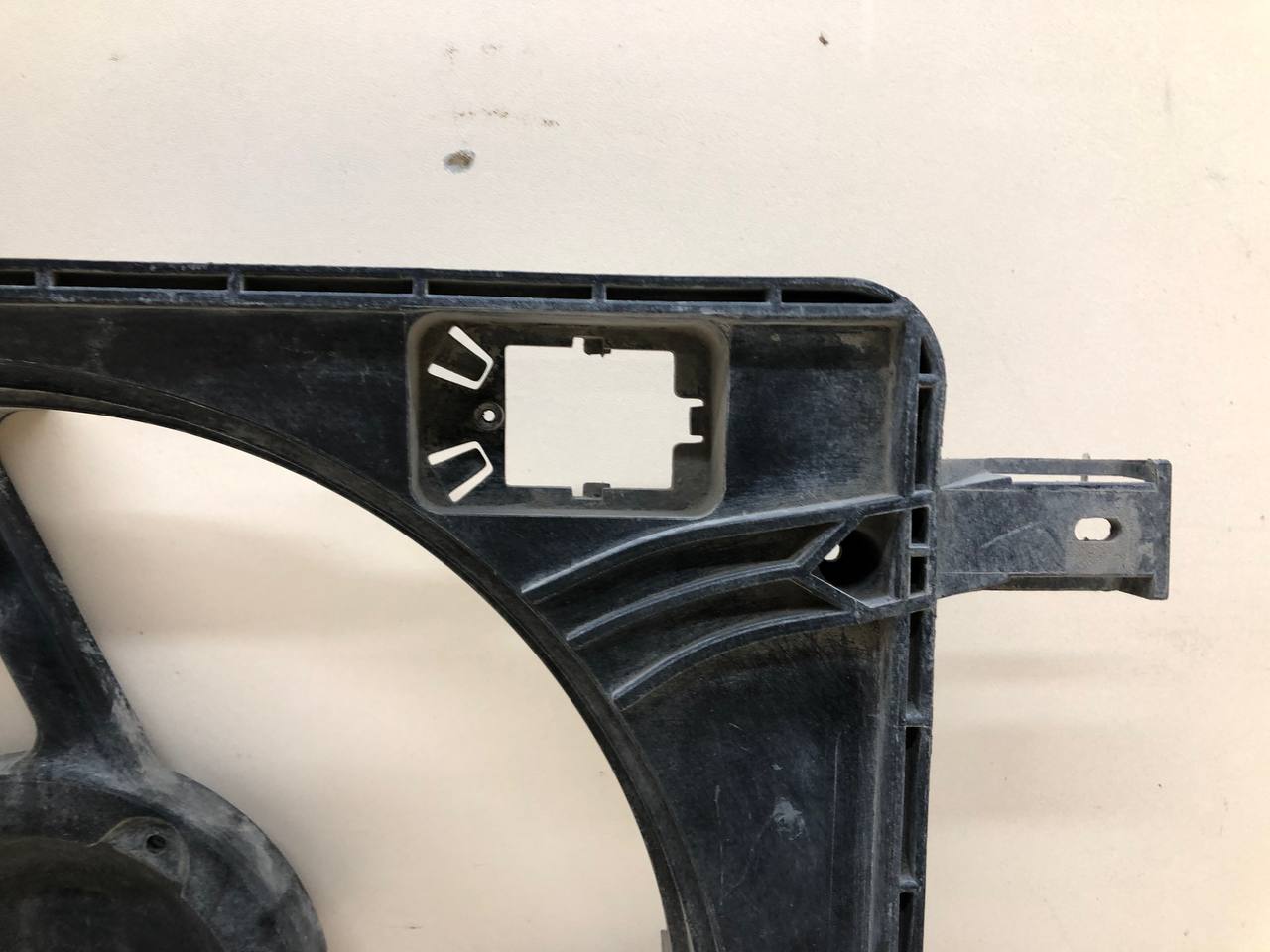 Диффузор вентилятора Nissan Qashqai+2 (JJ10) 2008-2014