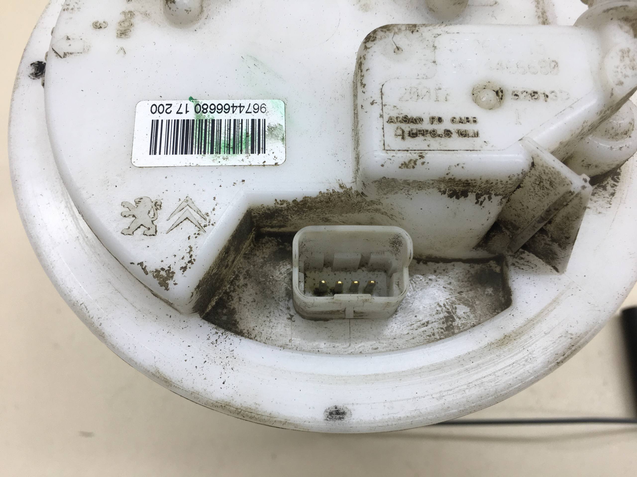 Насос топливный электрический Peugeot 208 2012>