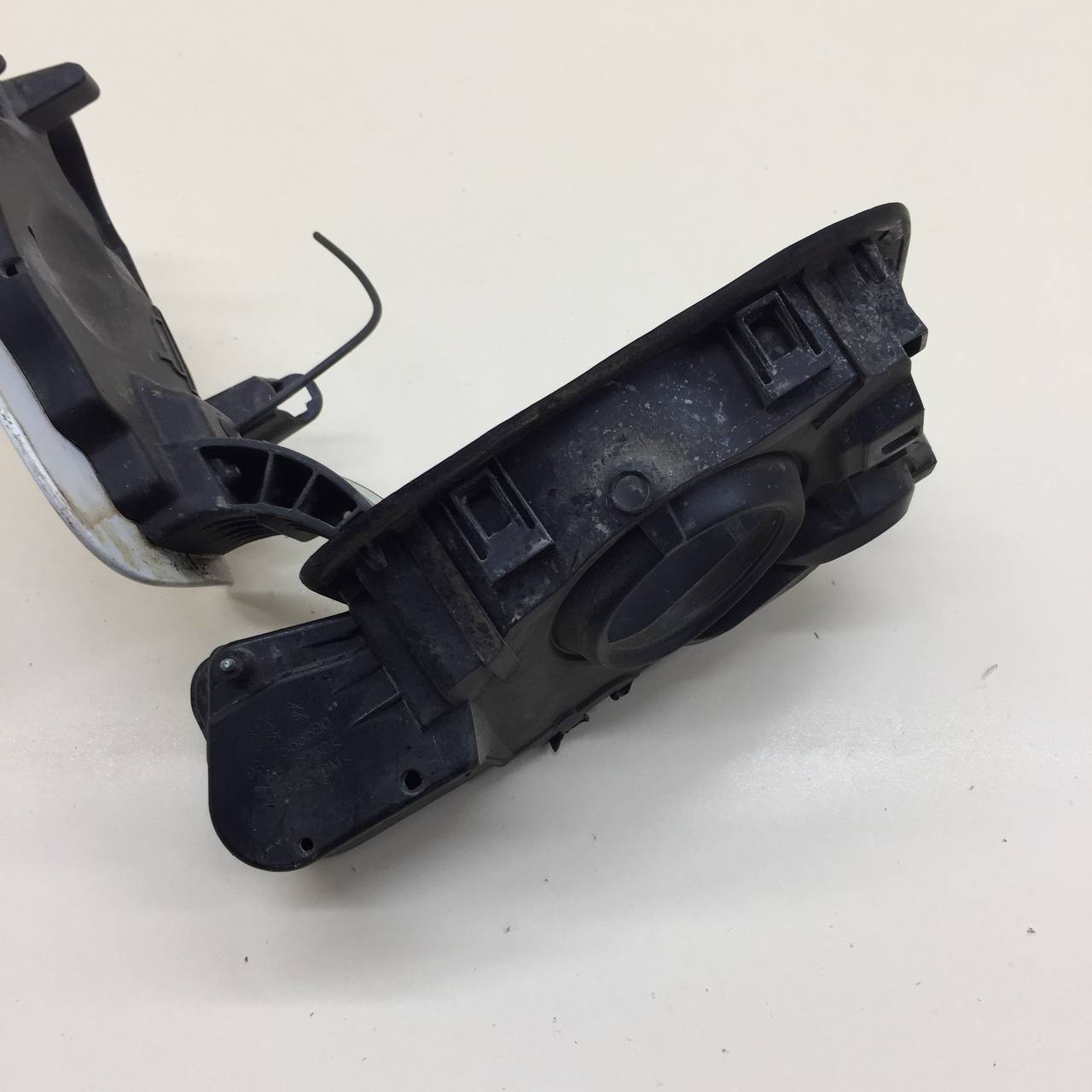 Лючок бензобака Citroen C-Elysee 2012-2017