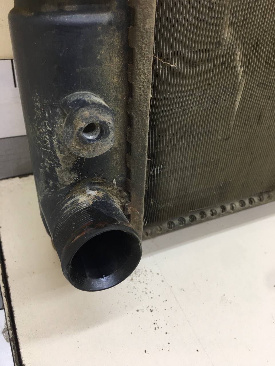 Радиатор охлаждения двигателя Lada Priora 2007-2018