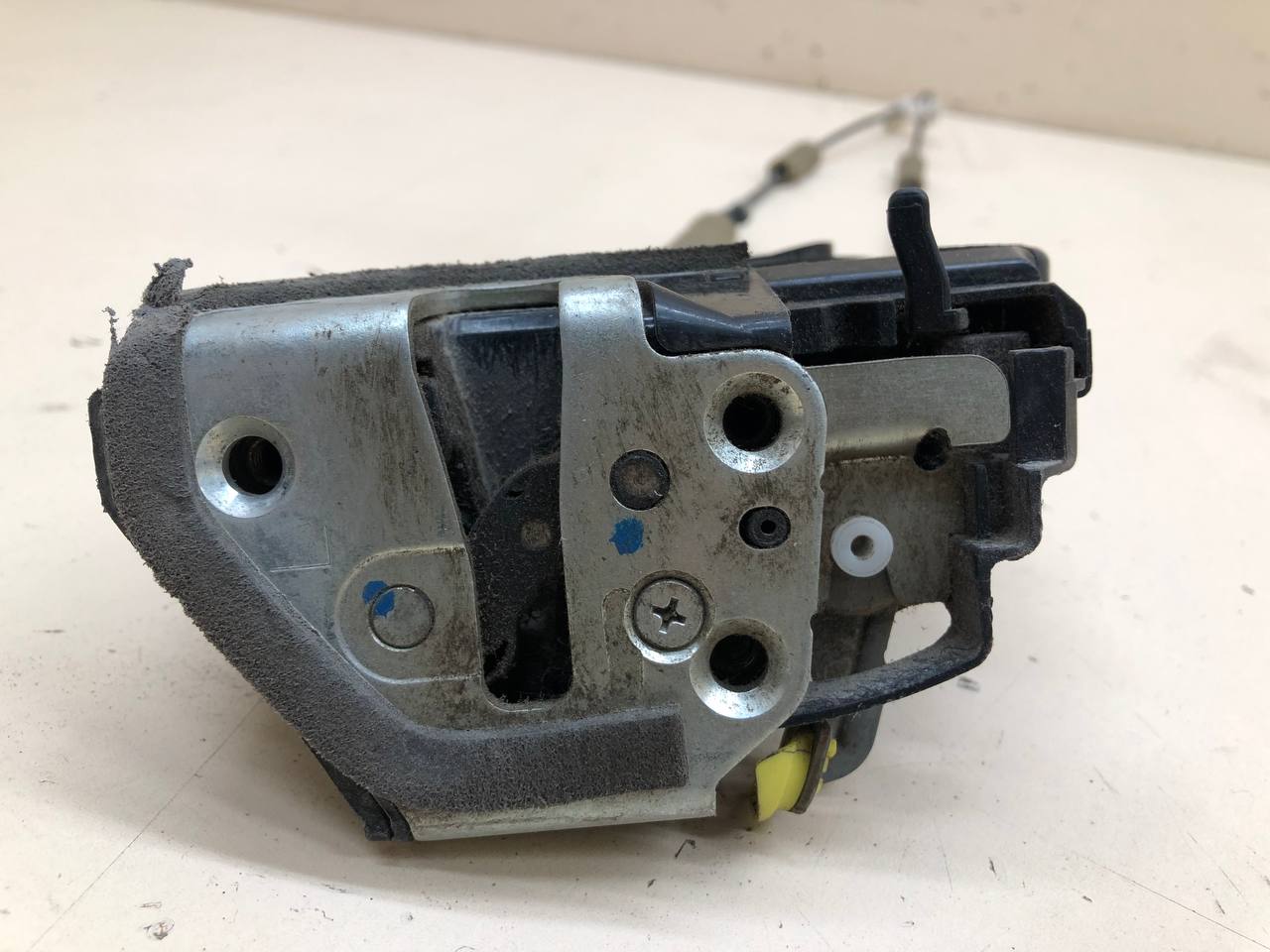 Замок двери задней левой Honda Civic 4D 2012>