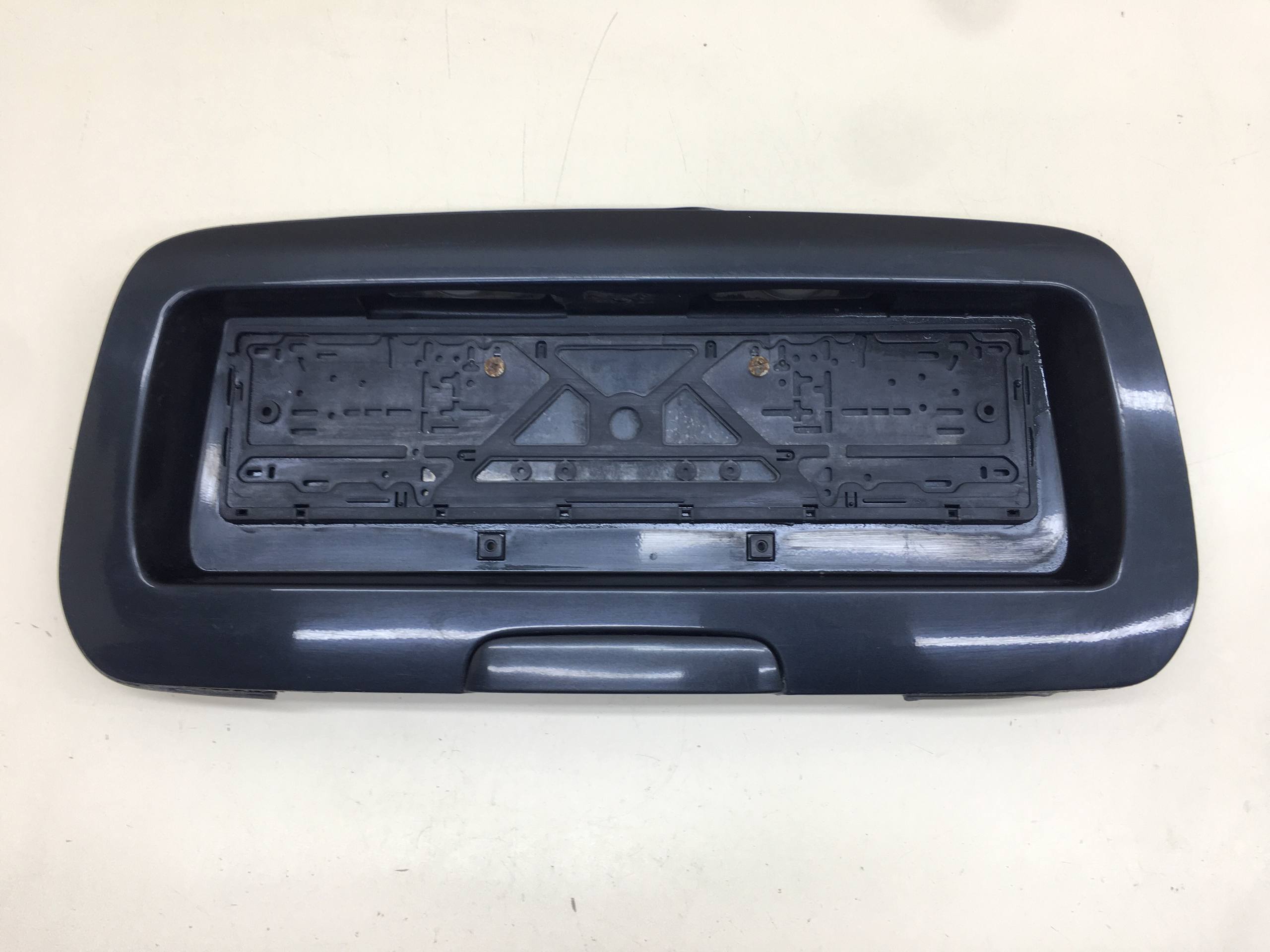 Накладка двери багажника Chevrolet TrailBlazer (GMT360) 2001-2010