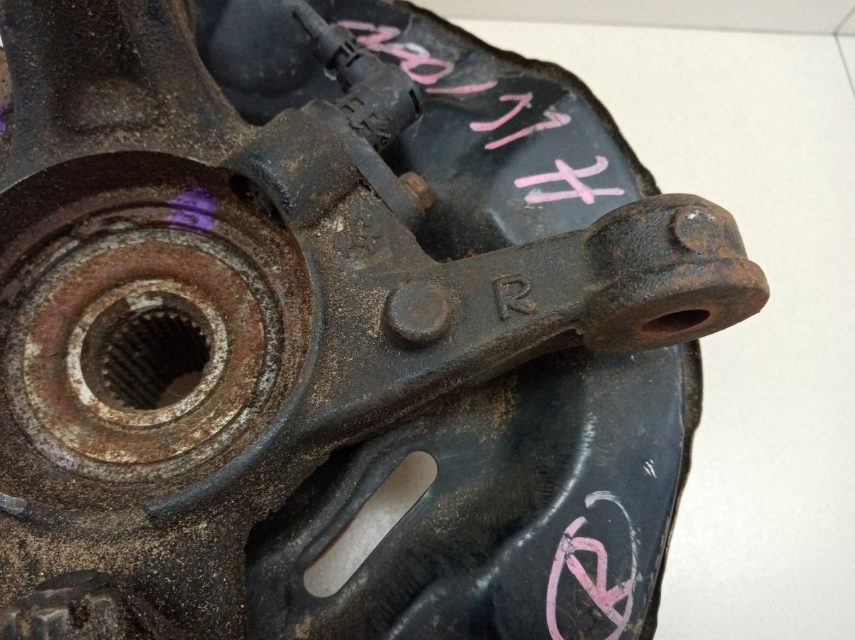 Кулак поворотный передний правый Toyota Allion (T240) 2001-2007