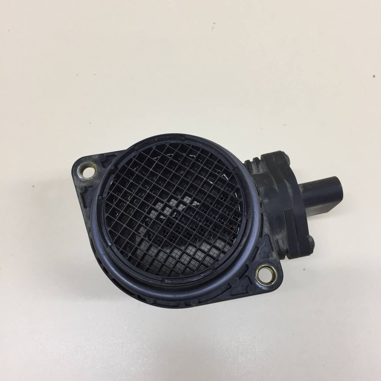 Датчик расхода воздуха (массметр, дмрв) Audi Q7 (4L) 2005-2015